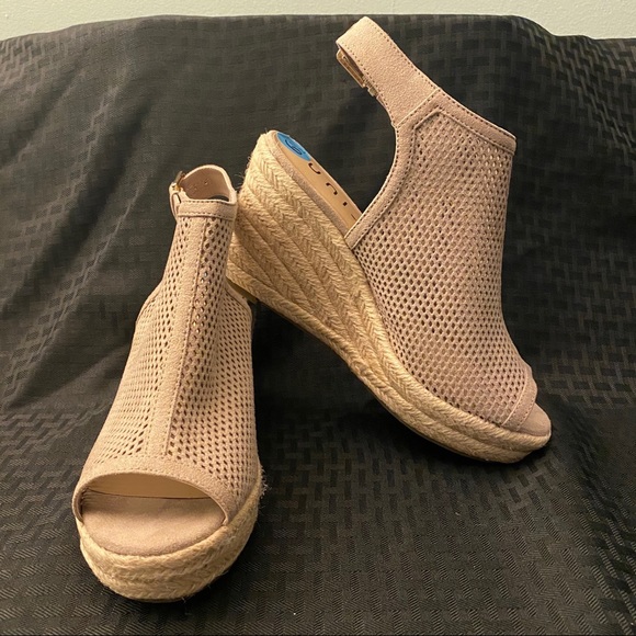 Unisa Shoes - UNISA TAN WEDGES